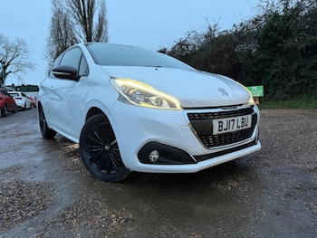 Used Peugeot 208 2017 for sale - 77203559: Photo