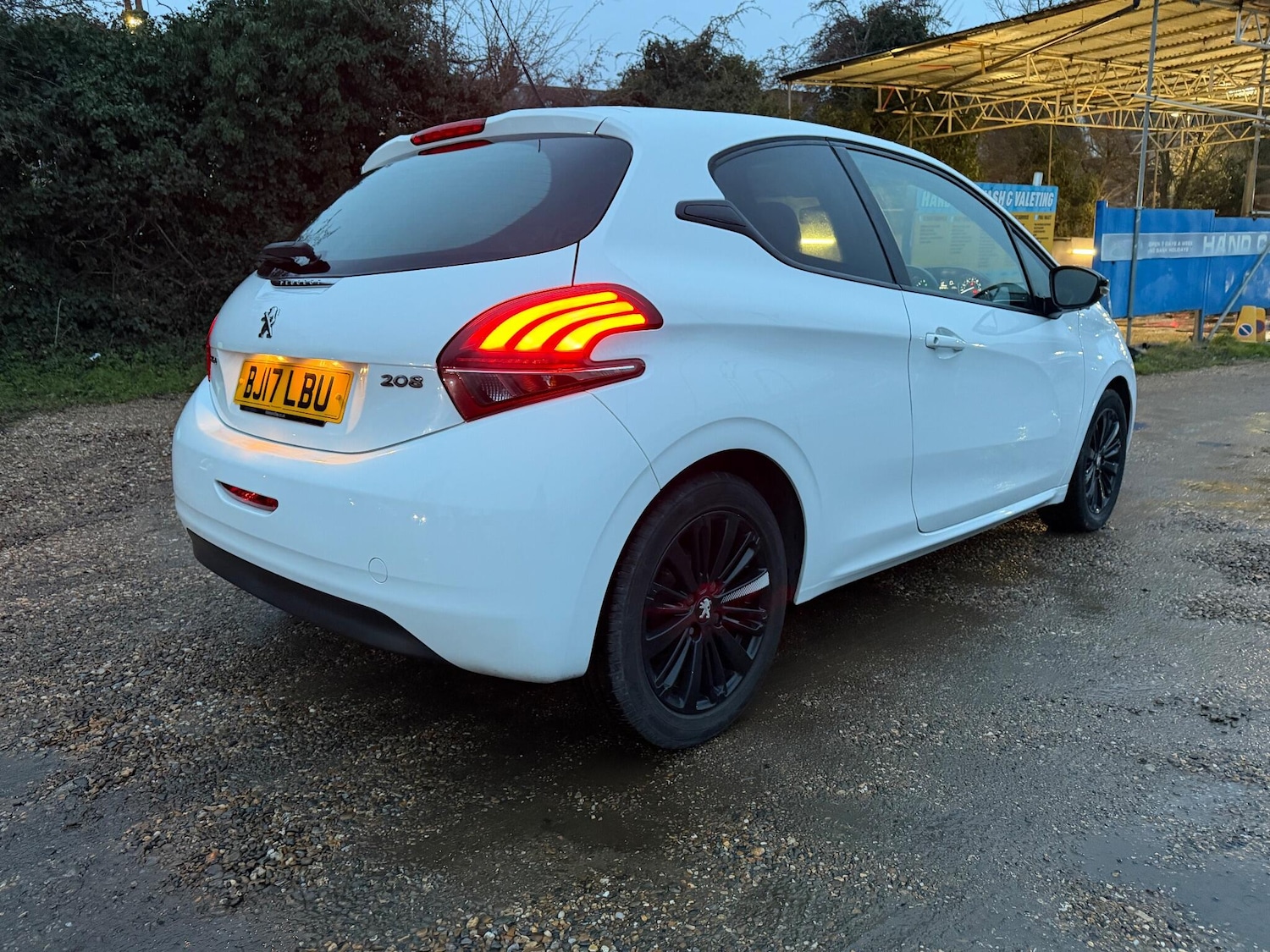 Used Peugeot 208 2017 for sale - 77203559: Photo 8