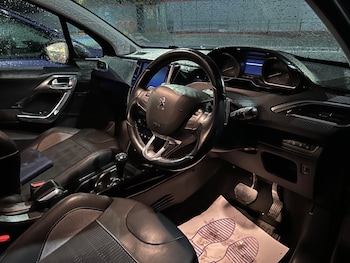 Used Peugeot 2008 2016 for sale - 76572298: Photo