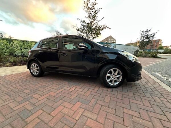 Used Peugeot 208 2016 for sale - 76020845: Photo 11