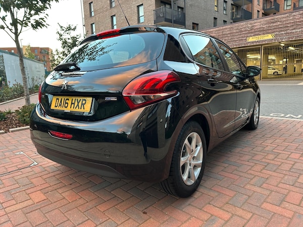 Used Peugeot 208 2016 for sale - 76020845: Photo 15