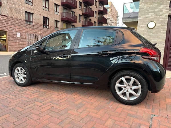 Used Peugeot 208 2016 for sale - 76020845: Photo 17