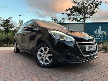 Peugeot - 208