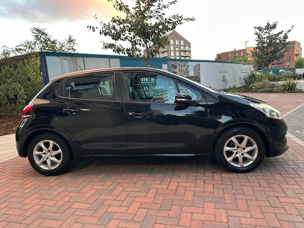 Used Peugeot 208 2016 for sale - 76020845: Photo 20