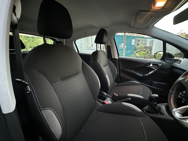 Used Peugeot 208 2016 for sale - 76020845: Photo 29