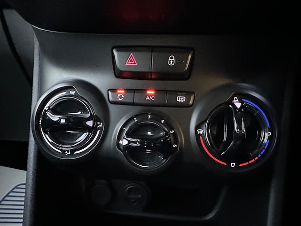 Used Peugeot 208 2016 for sale - 76020845: Photo 36