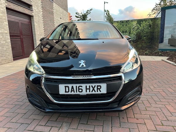 Used Peugeot 208 2016 for sale - 76020845: Photo 5