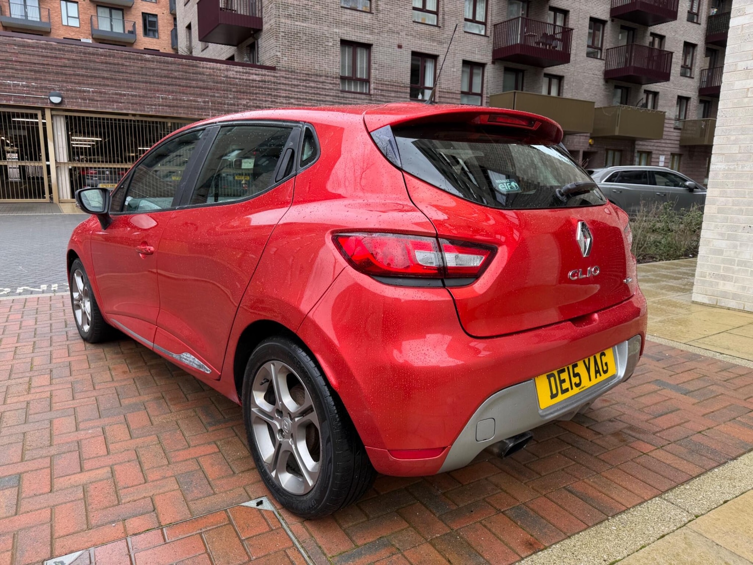 Used Renault Clio 2015 for sale - 77564627: Photo 2