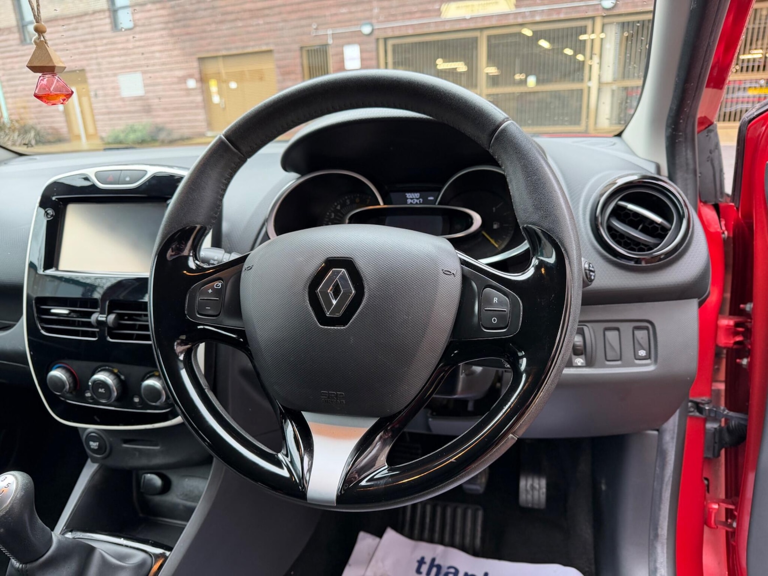 Used Renault Clio 2015 for sale - 77564627: Photo 20