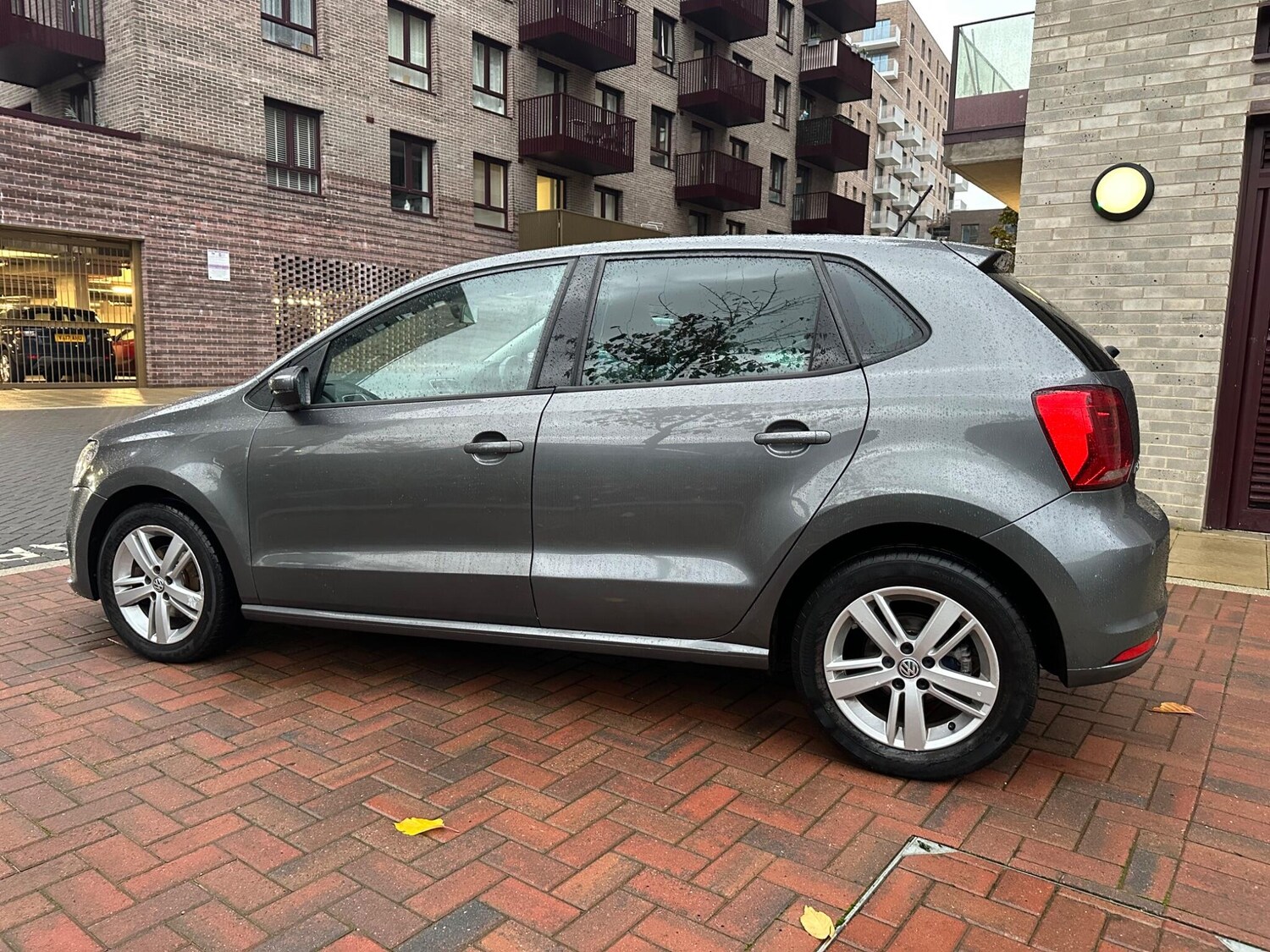 Used Volkswagen Polo 2016 for sale - 76992232: Photo 17