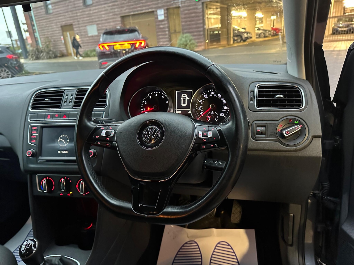 Used Volkswagen Polo 2016 for sale - 76992232: Photo 18