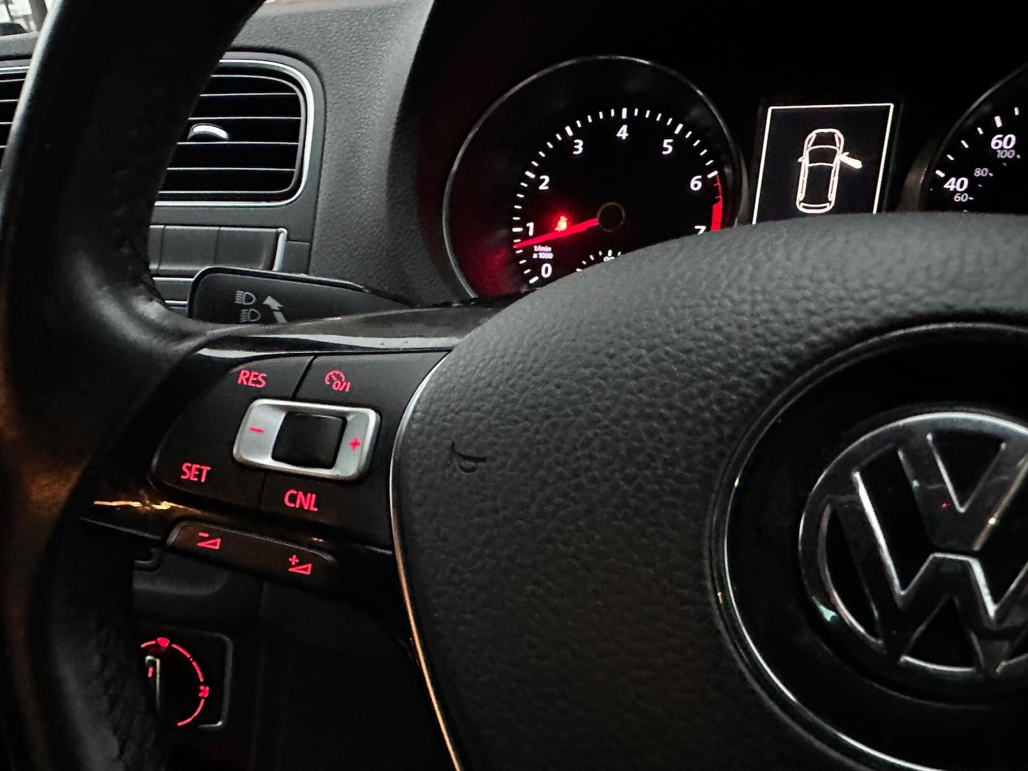 Used Volkswagen Polo 2016 for sale - 76992232: Photo 20