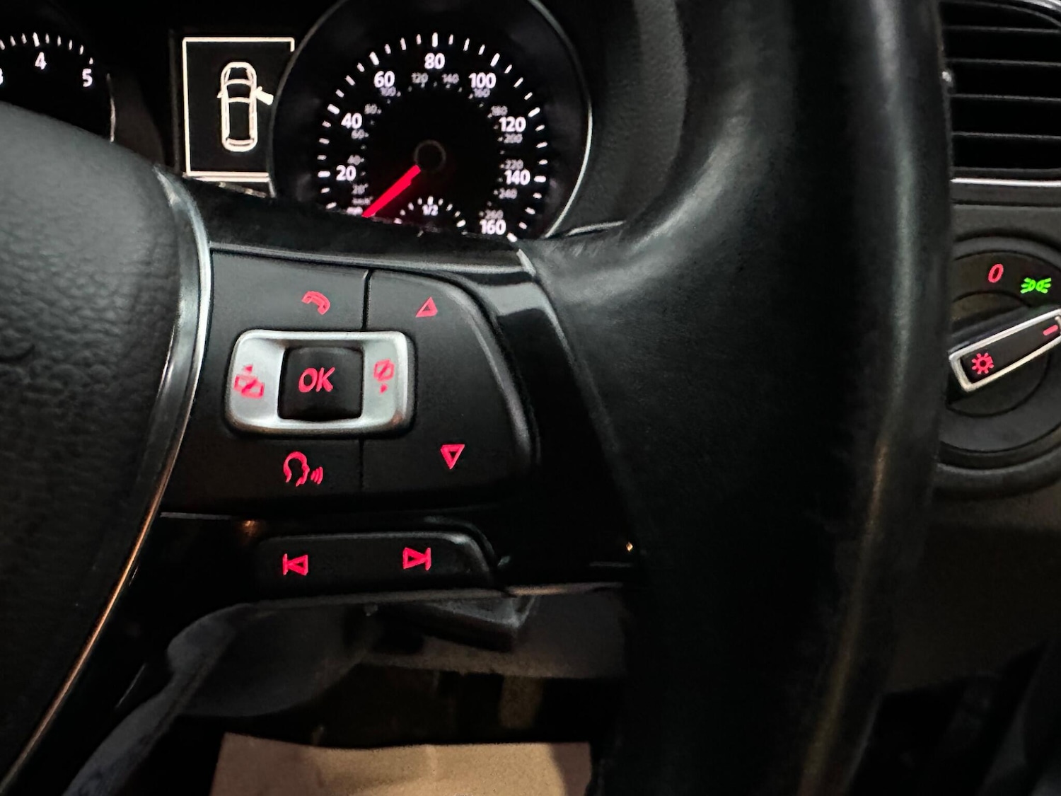 Used Volkswagen Polo 2016 for sale - 76992232: Photo 21