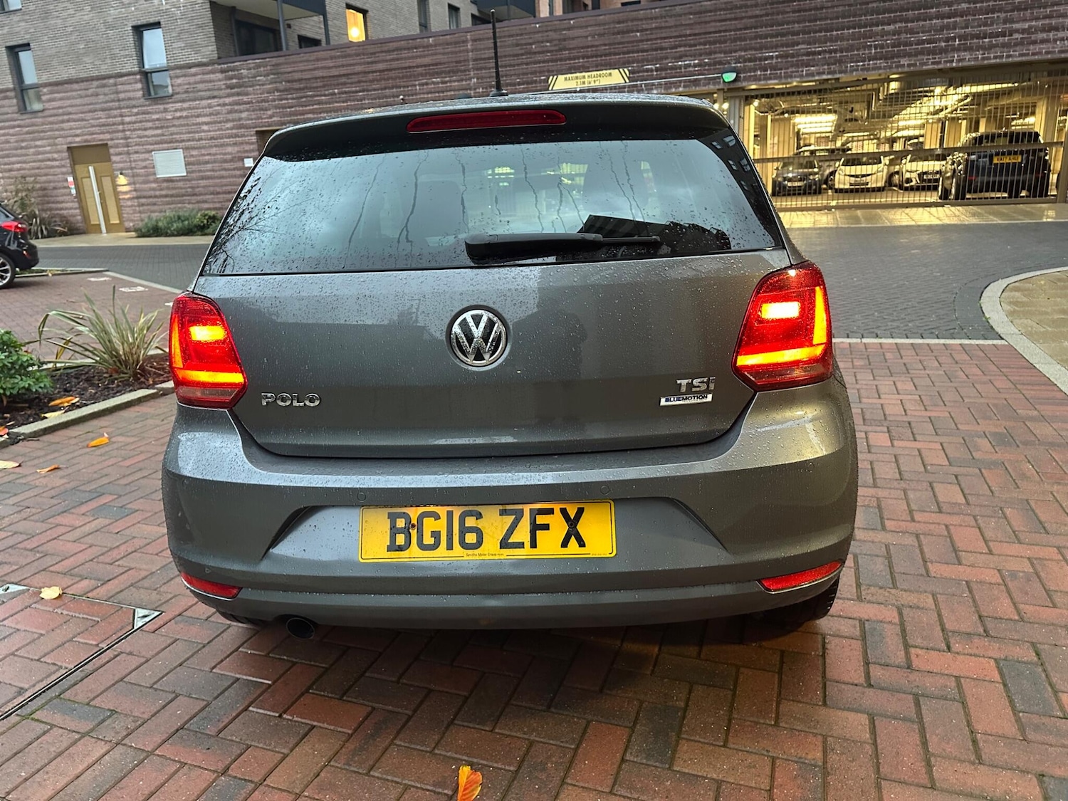 Used Volkswagen Polo 2016 for sale - 76992232: Photo 24