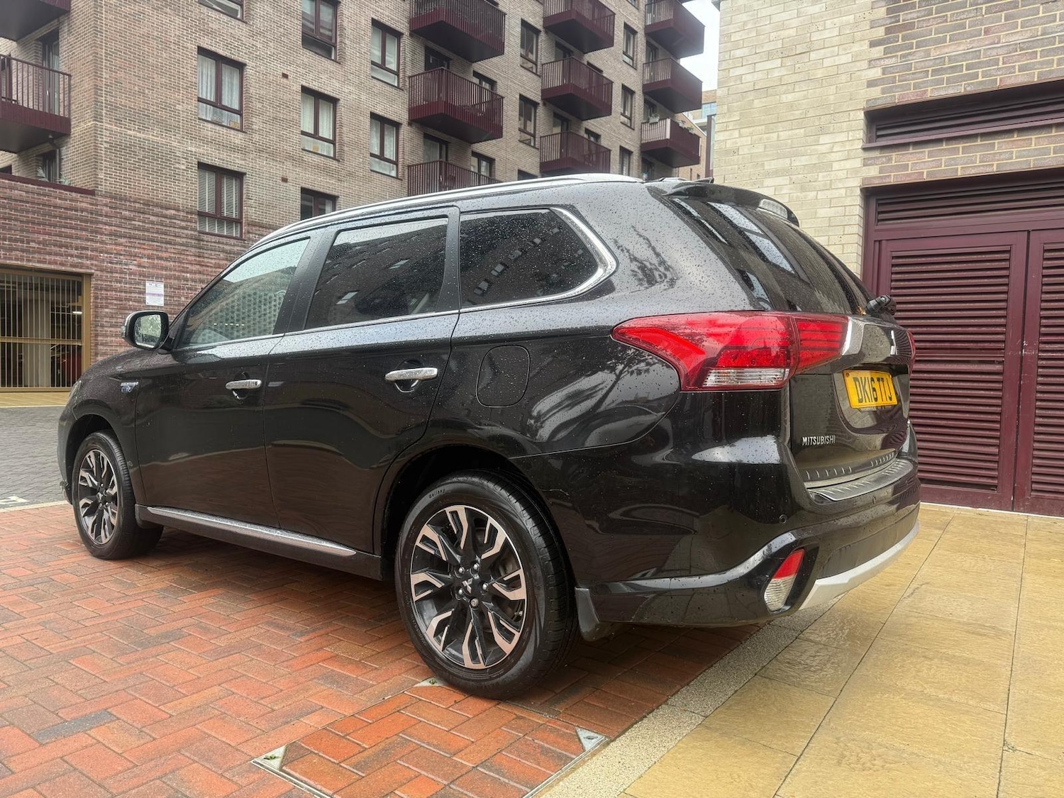 Used Mitsubishi Outlander 2016 for sale - 76337802: Photo 2
