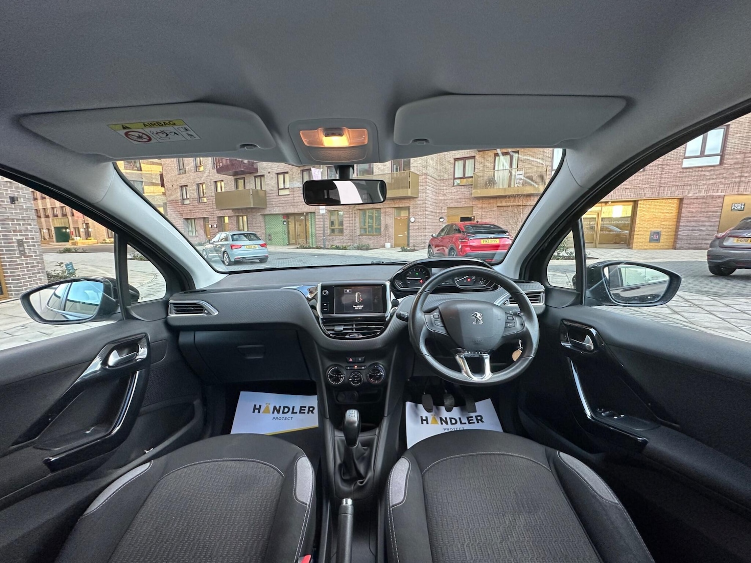 Used Peugeot 208 2016 for sale - 76714196: Photo 4