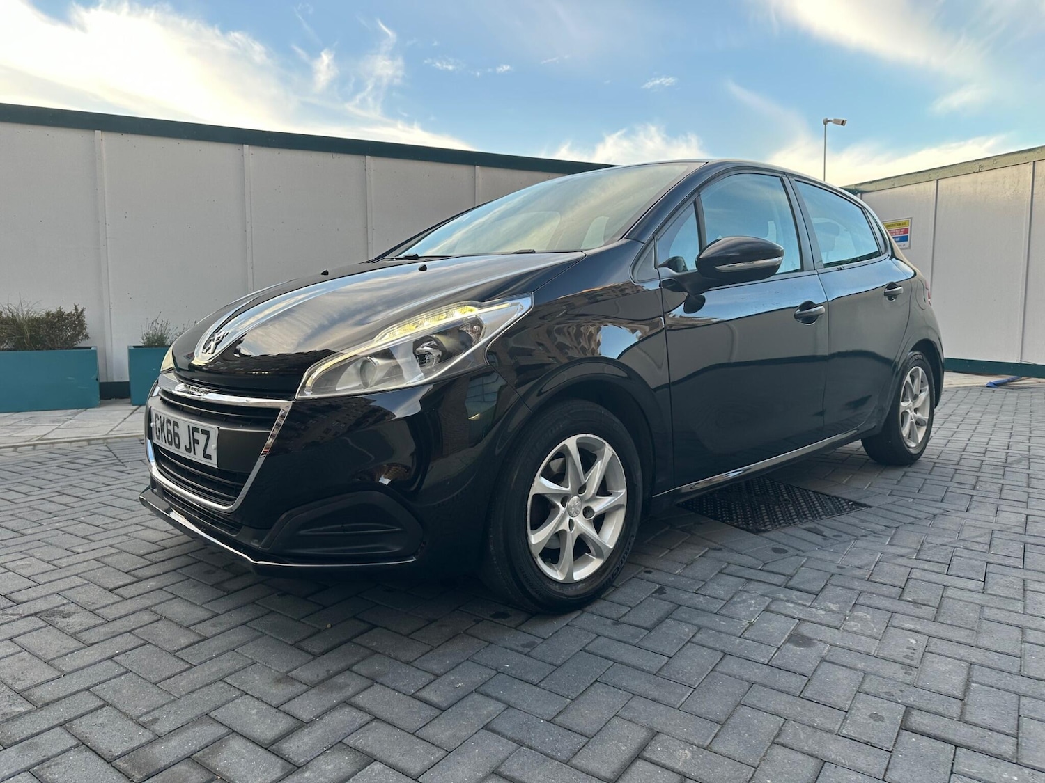 Used Peugeot 208 2016 for sale - 76714196: Photo 9