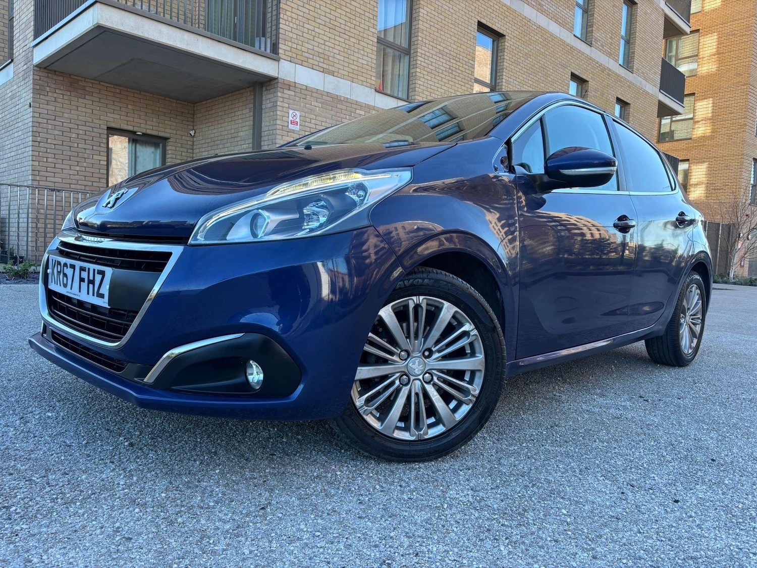 Used Peugeot 208 2017 for sale - 77940375: Photo 19