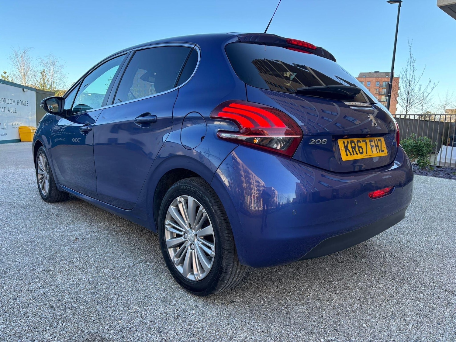 Used Peugeot 208 2017 for sale - 77940375: Photo 2