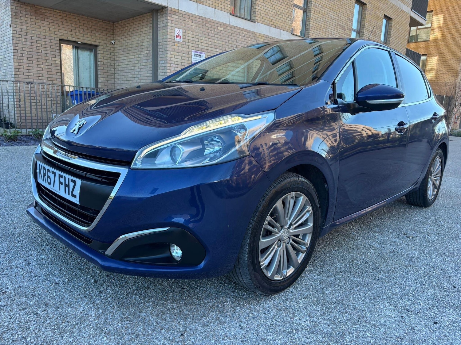 Used Peugeot 208 2017 for sale - 77940375: Photo 22