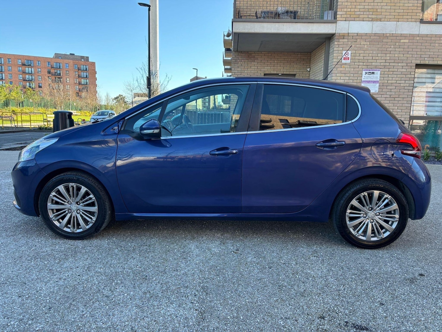 Used Peugeot 208 2017 for sale - 77940375: Photo 25