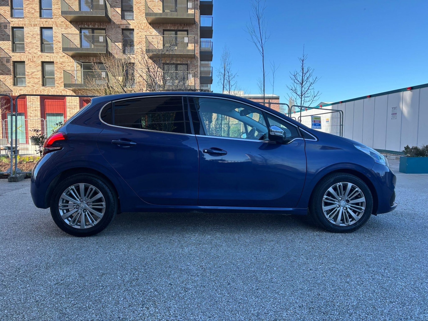 Used Peugeot 208 2017 for sale - 77940375: Photo 27