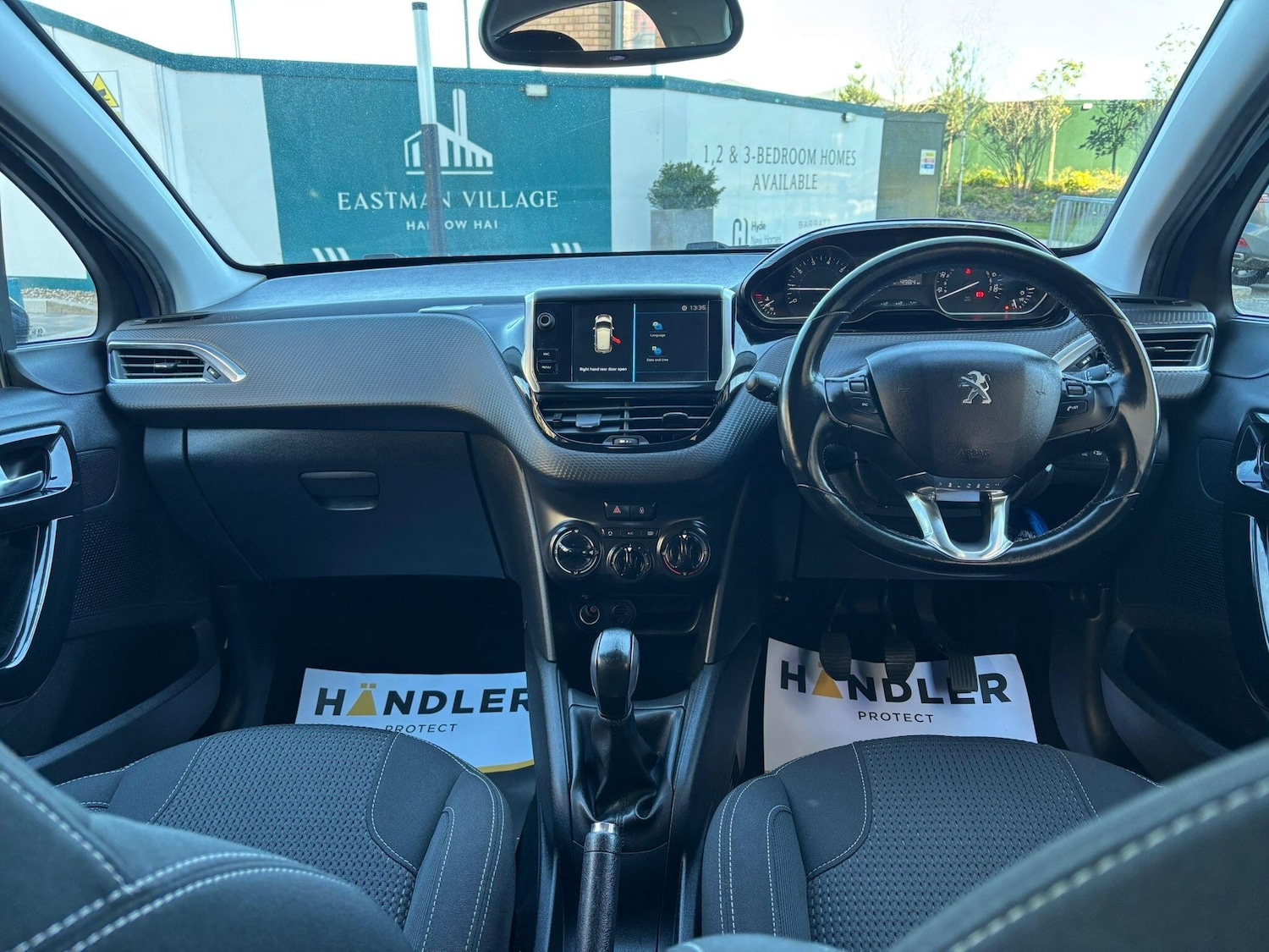 Used Peugeot 208 2017 for sale - 77940375: Photo 3