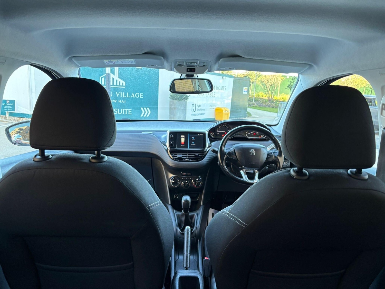 Used Peugeot 208 2017 for sale - 77940375: Photo 33