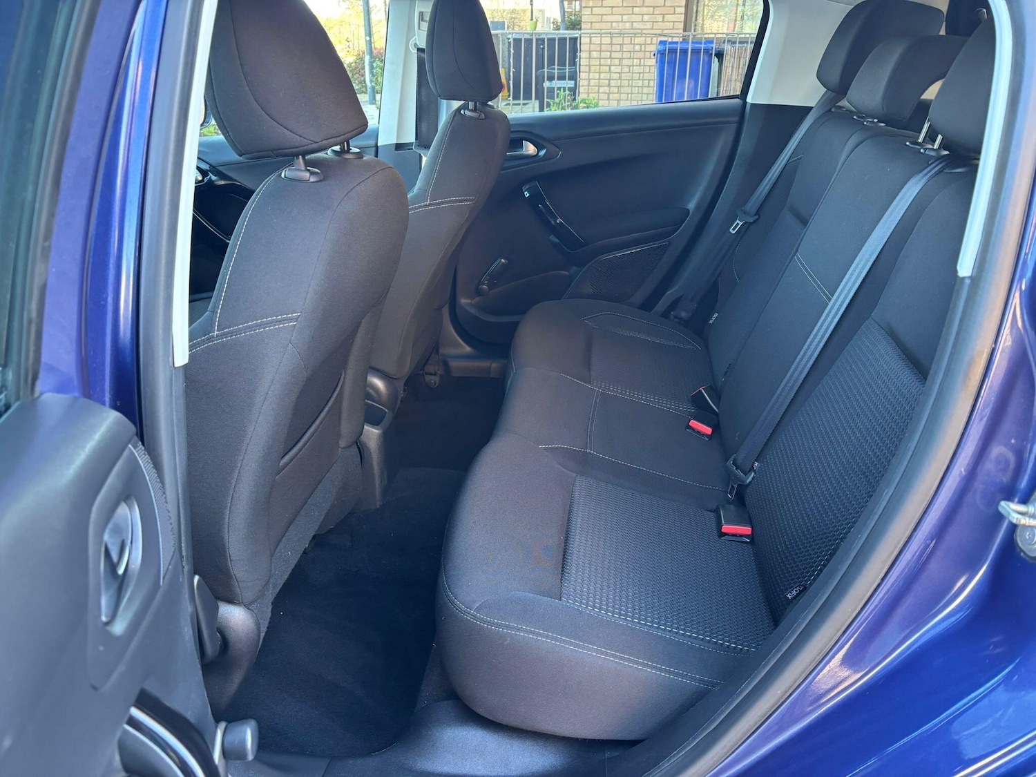 Used Peugeot 208 2017 for sale - 77940375: Photo 37