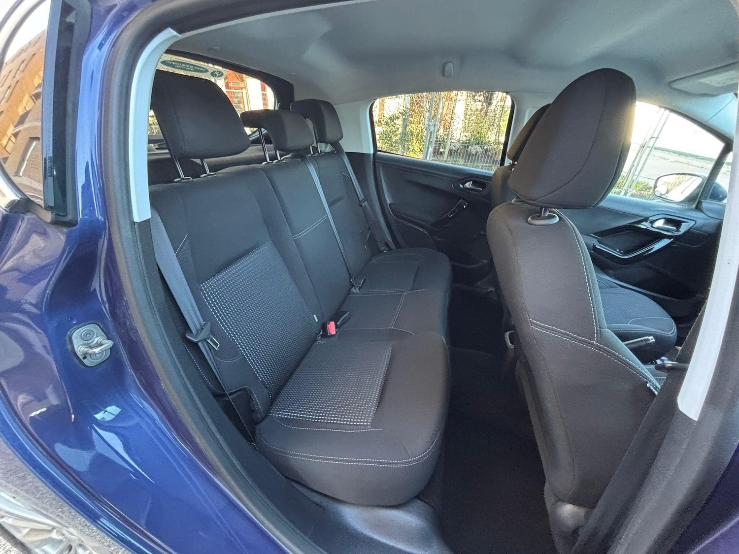 Used Peugeot 208 2017 for sale - 77940375: Photo 39