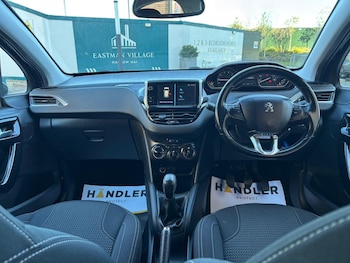 Used Peugeot 208 2017 for sale - 77940375: Photo