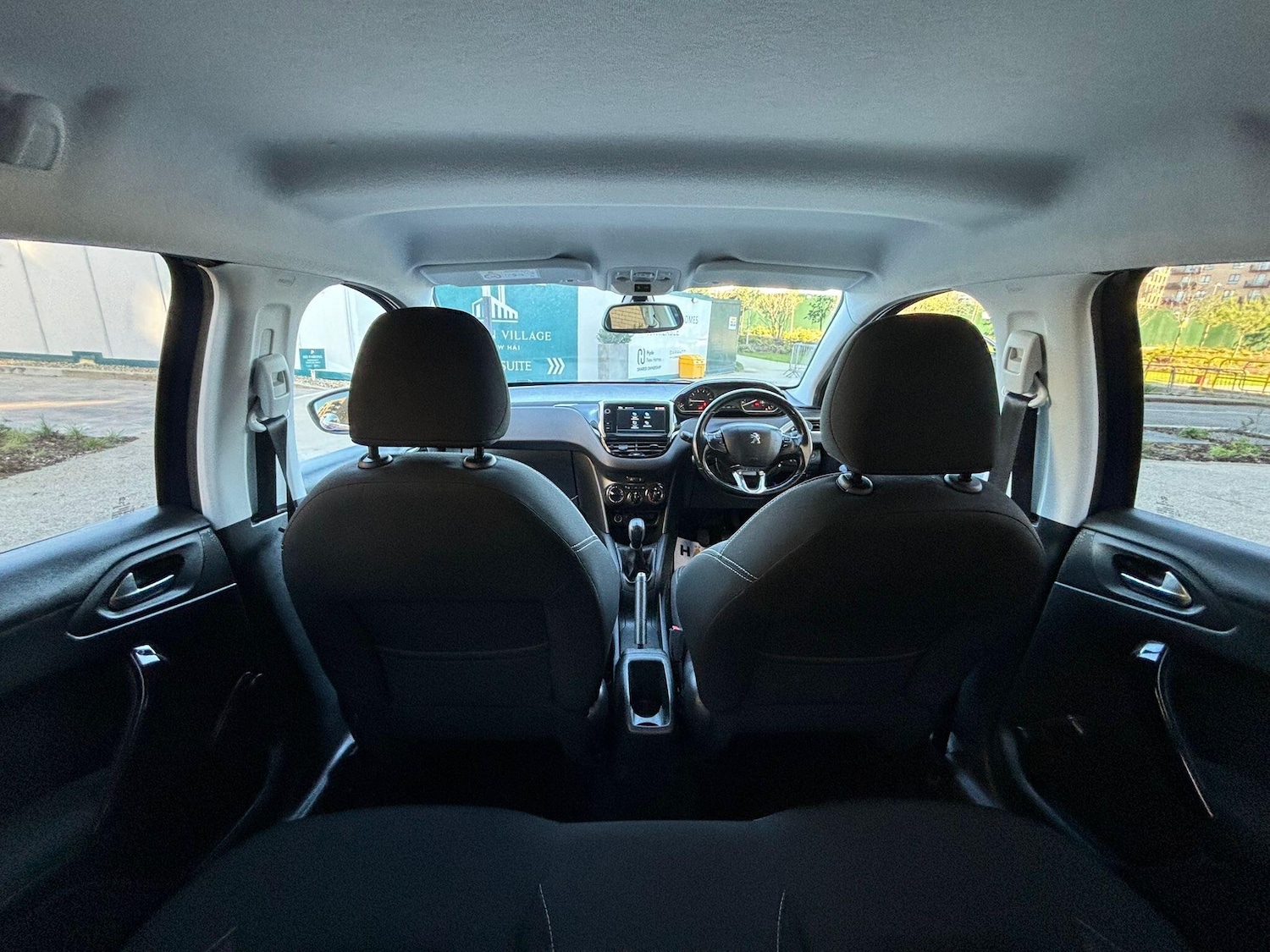 Used Peugeot 208 2017 for sale - 77940375: Photo 40