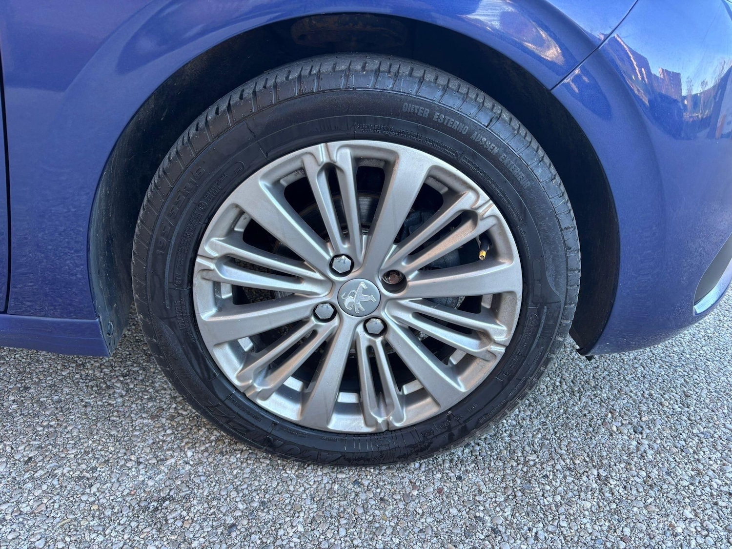 Used Peugeot 208 2017 for sale - 77940375: Photo 44