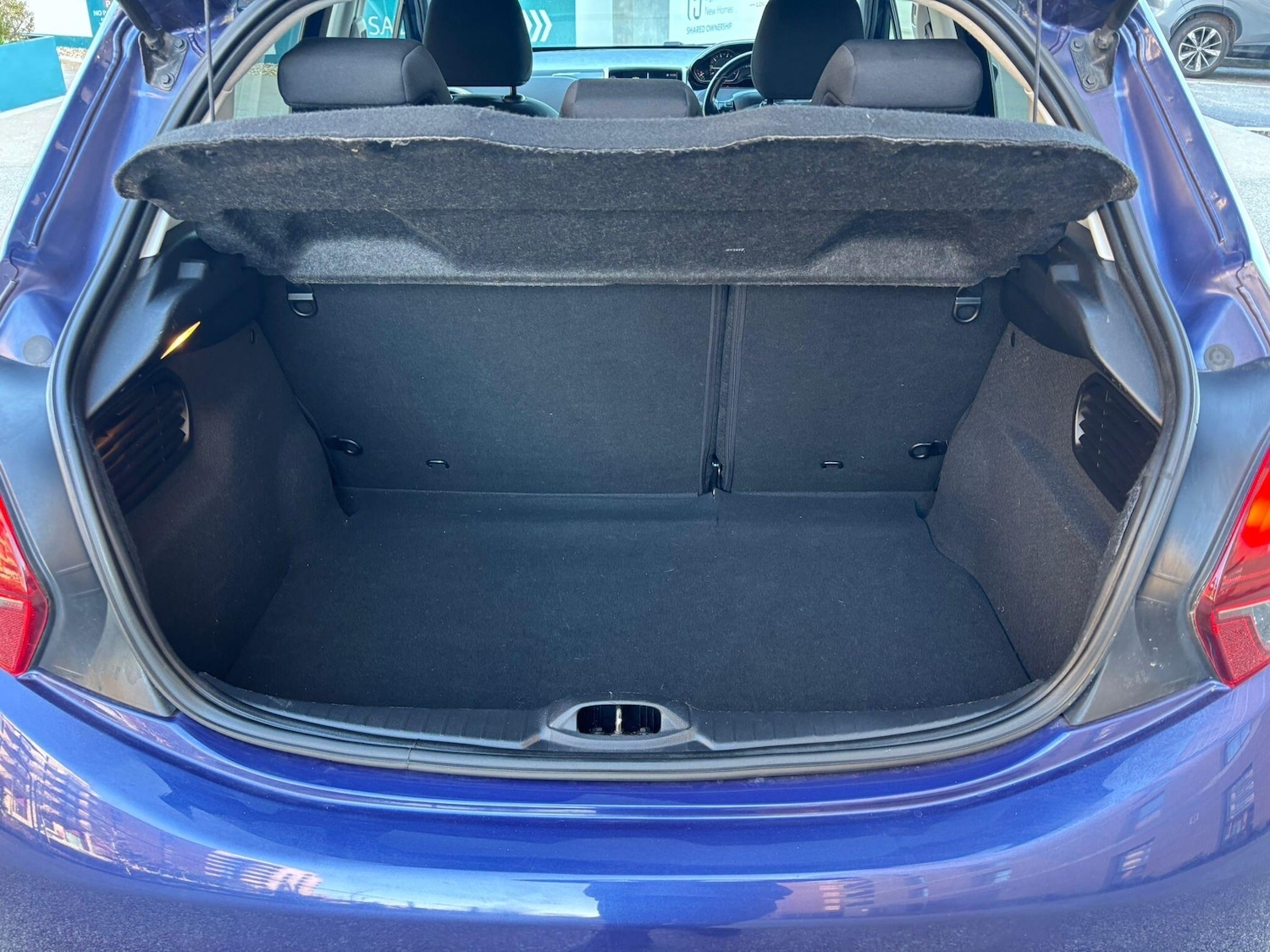 Used Peugeot 208 2017 for sale - 77940375: Photo 48