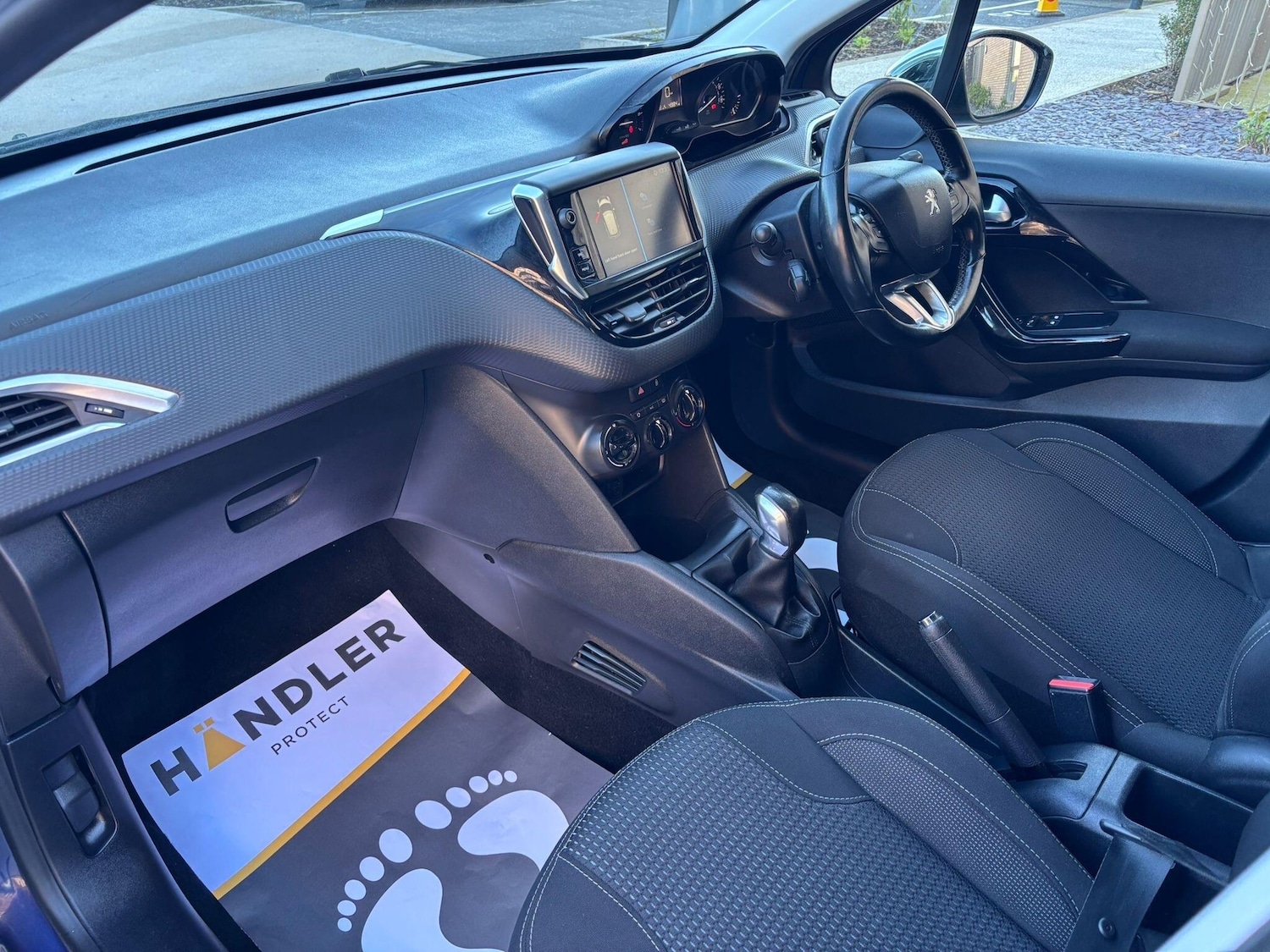 Used Peugeot 208 2017 for sale - 77940375: Photo 51