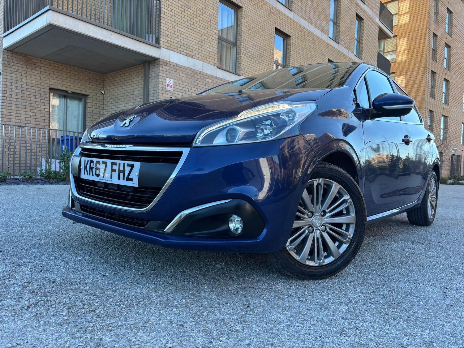 Used Peugeot 208 2017 for sale - 77940375: Photo 6
