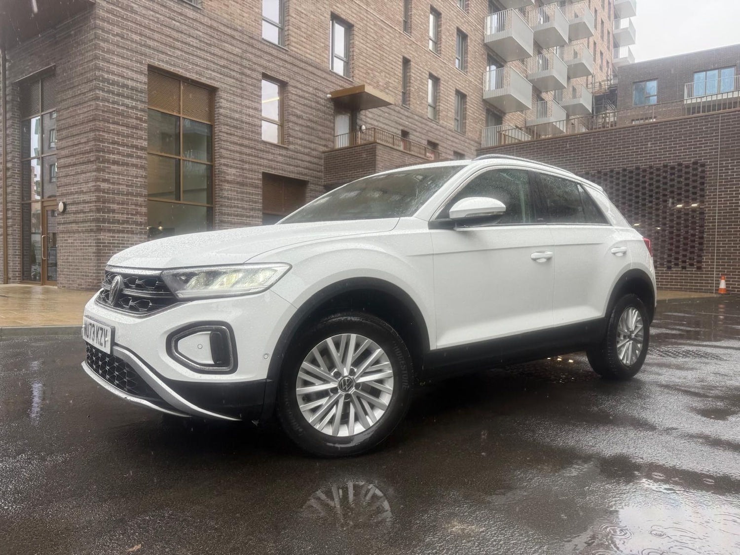 Used Volkswagen T-Roc 2023 for sale - 76991619: Photo 8