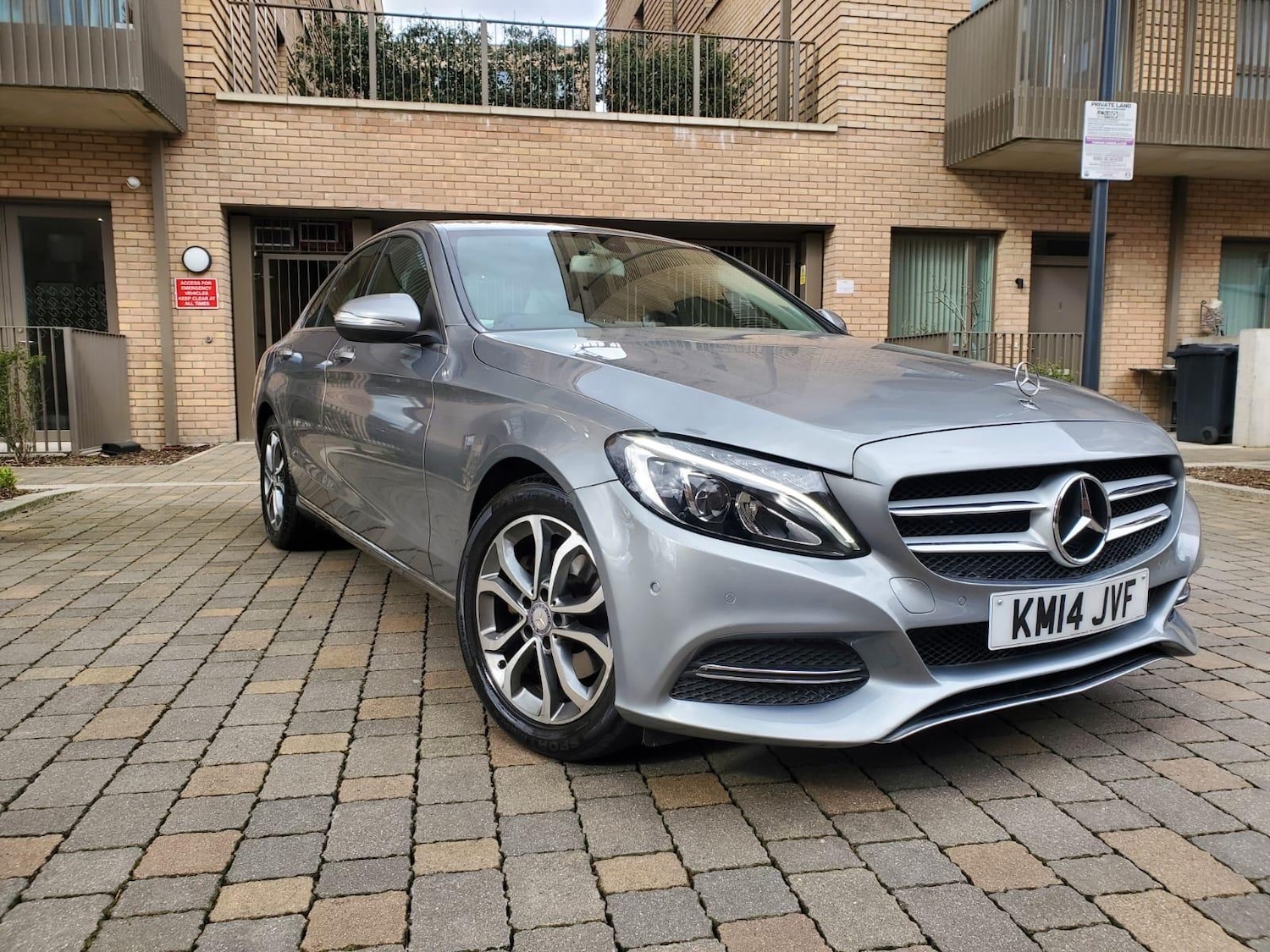 Used Mercedes-Benz C Class 2014 for sale - 76995929: Photo 5