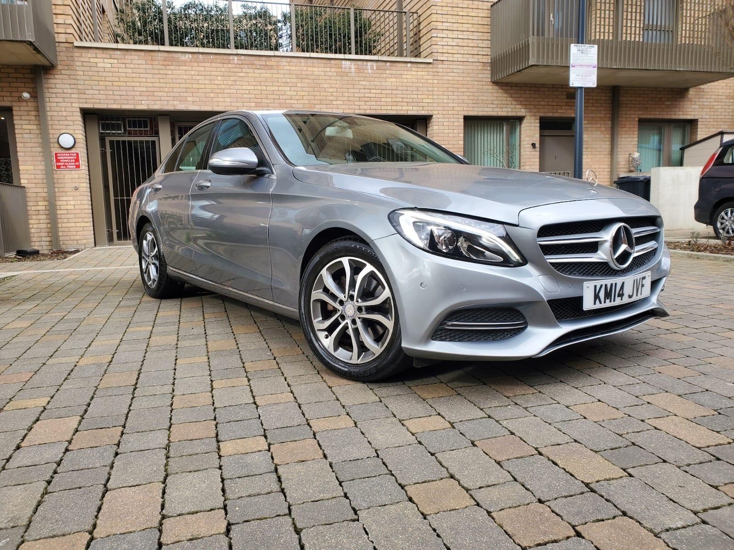 Used Mercedes-Benz C Class 2014 for sale - 76995929: Photo 7