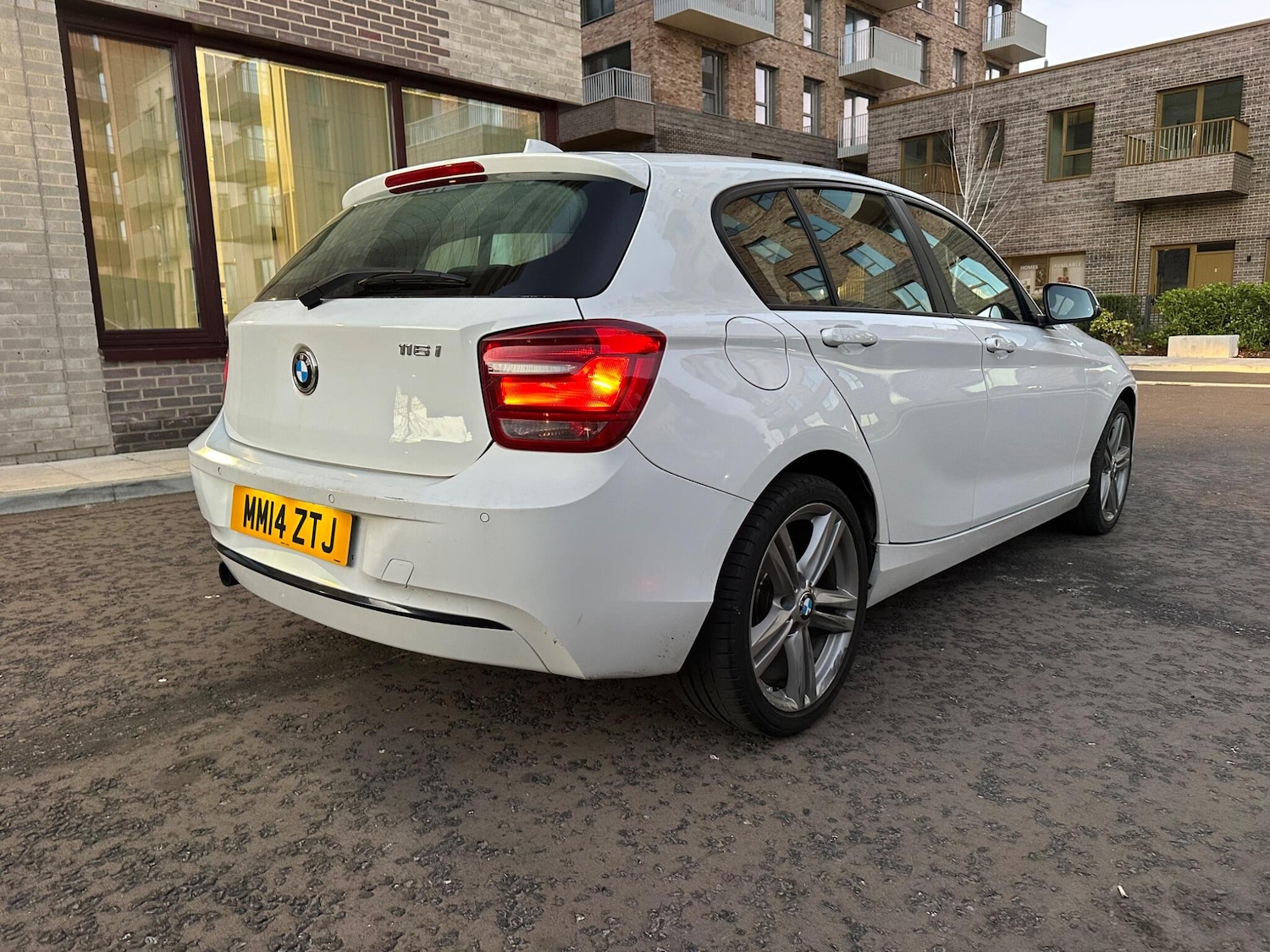 Used BMW 1 Series 2014 for sale - 76855878: Photo 2