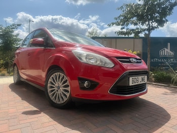 2011 (61) - 1.6 Titanium 5dr