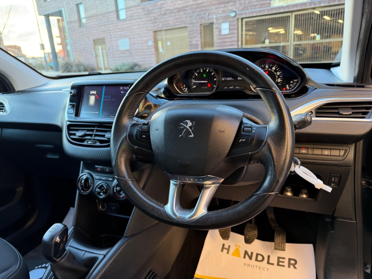 Used Peugeot 208 for sale - 77267113: Photo 32