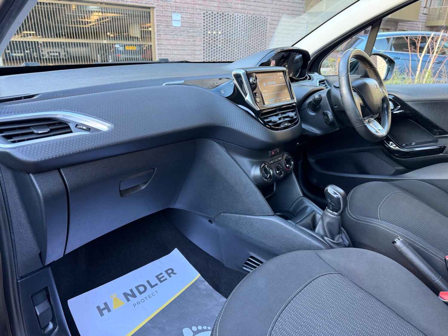 Used Peugeot 208 for sale - 77267113: Photo 4