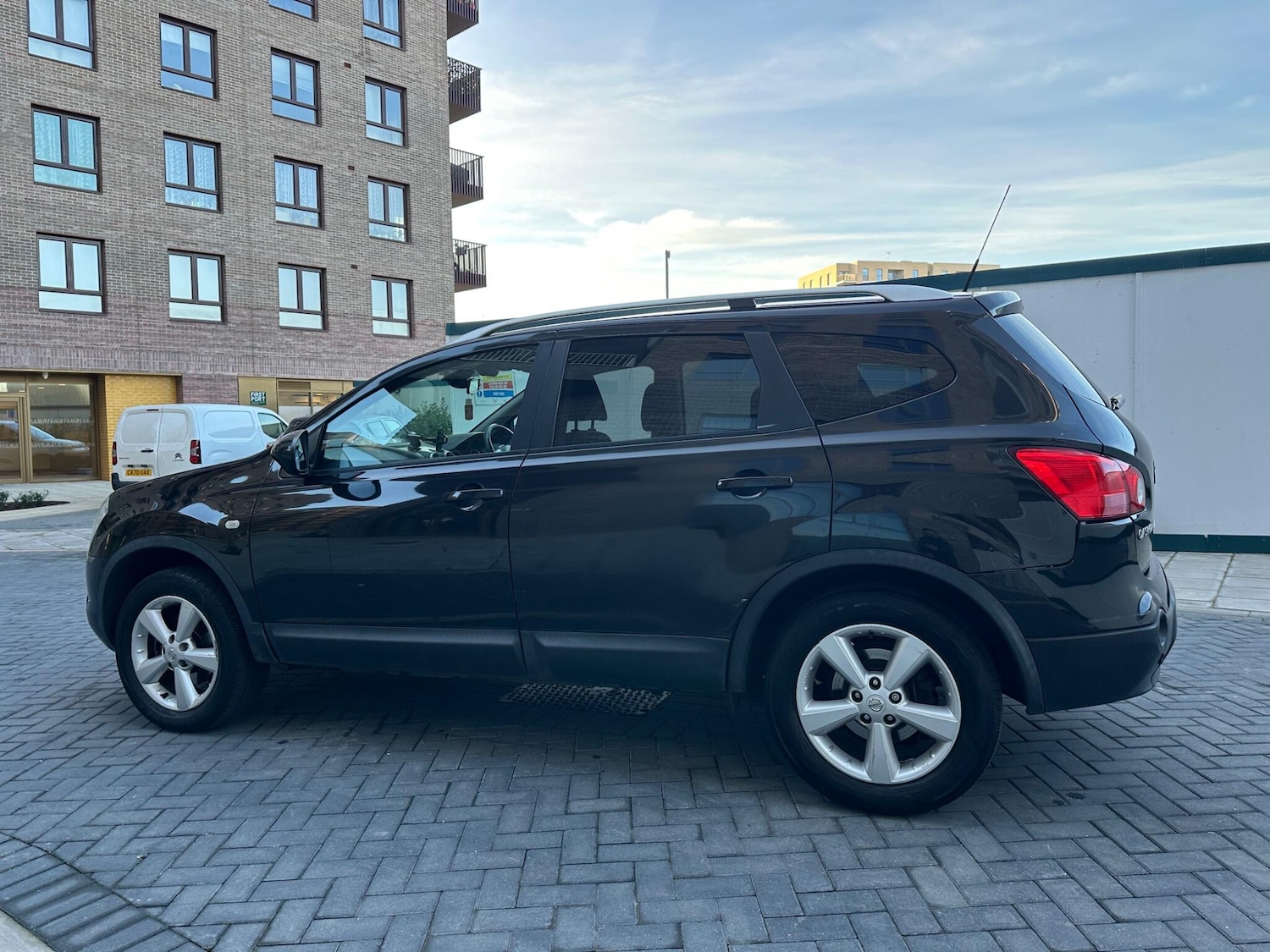 Used Nissan Qashqai+2 2009 for sale - 76714245: Photo 9