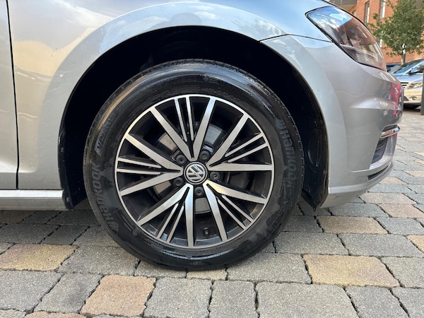 Used Volkswagen Golf 2017 for sale - 76121856: Photo 17