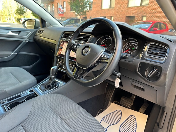 Used Volkswagen Golf 2017 for sale - 76121856: Photo 26