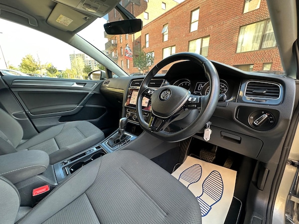 Used Volkswagen Golf 2017 for sale - 76121856: Photo 27