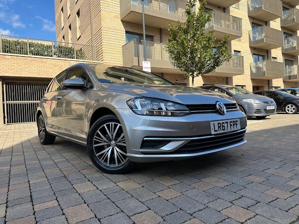 Used Volkswagen Golf 2017 for sale - 76121856: Photo 9