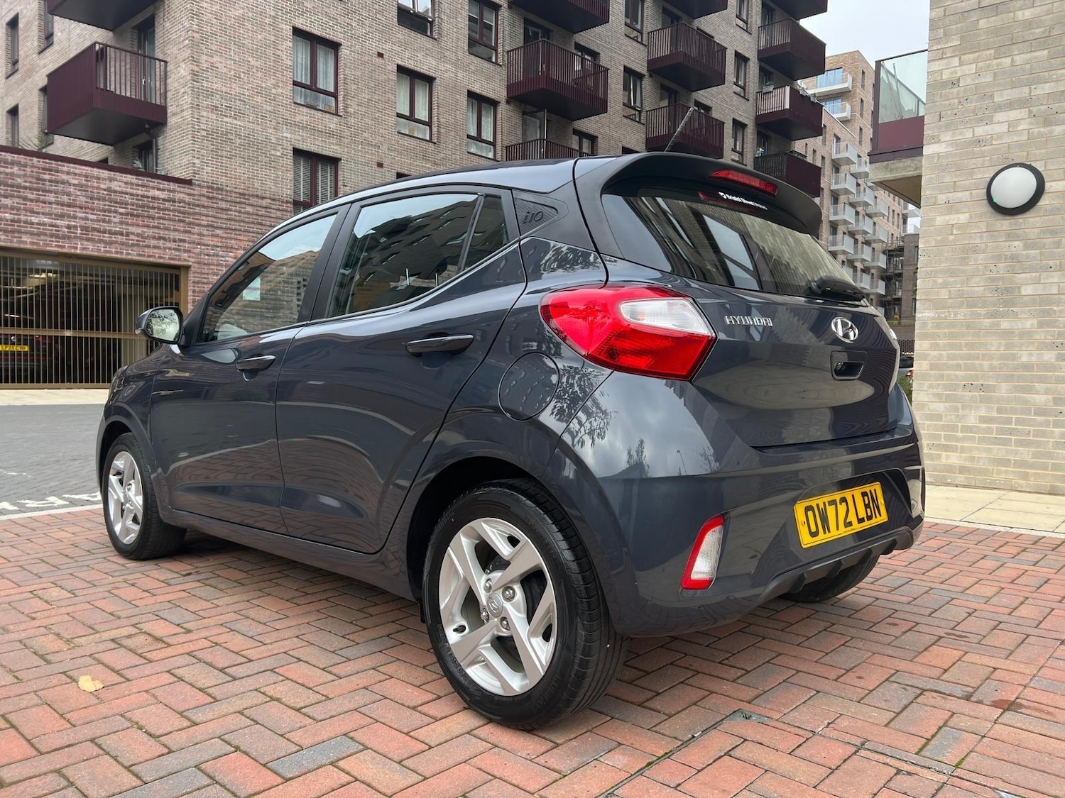 Used Hyundai i10 2022 for sale - 76522057: Photo 2