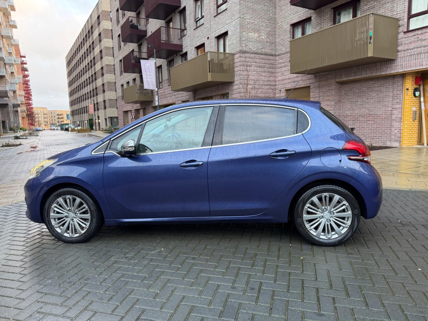 Used Peugeot 208 2017 for sale - 77468389: Photo 16